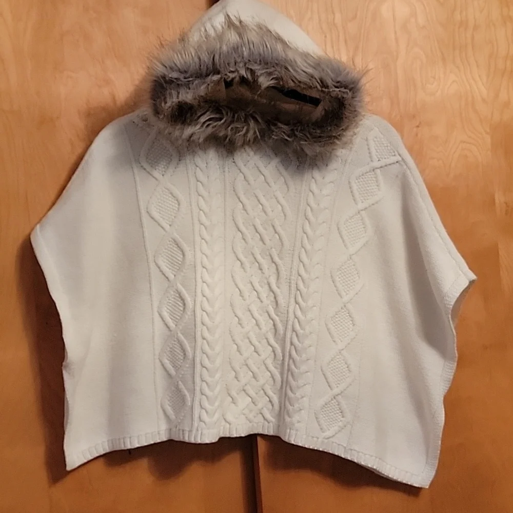 Gap Kids Ivory Sweater Poncho Fur Trimmed Hoodie